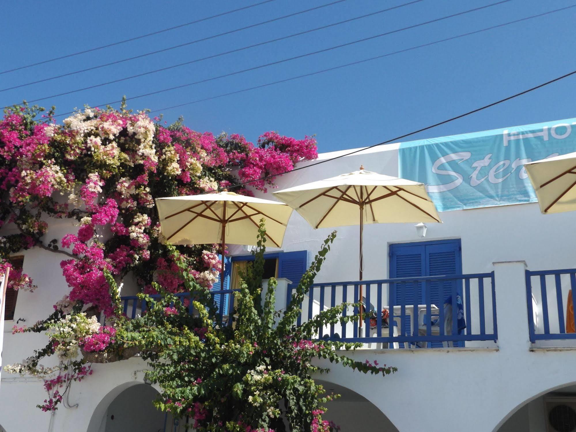 Stergia Hotel パロス島 エクステリア 写真